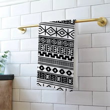 Charger l&#39;image dans la galerie, Black_White Aztec Bath/Beach Towel
