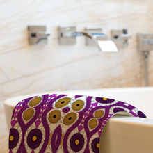 Charger l&#39;image dans la galerie, Purple Swoosh Bath/Beach Towel
